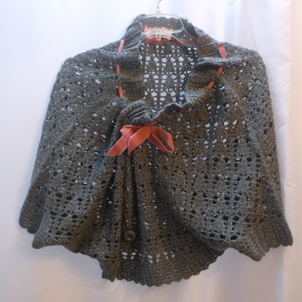 Girl's I Pinco Pallino Italian Gray Sweater Shawl
